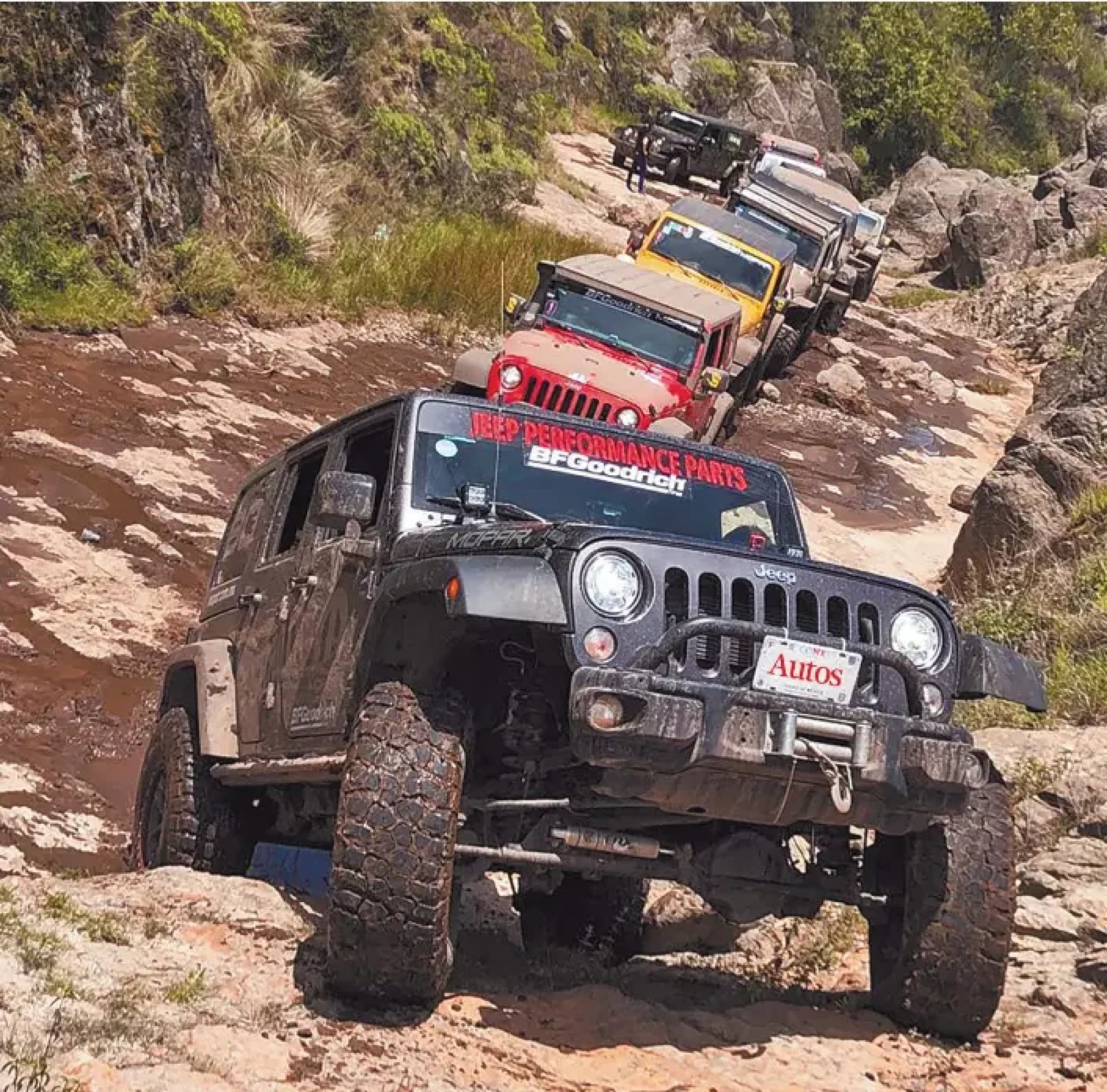 Tour en 4 x 4 en la Marina Alta, Guadalest y visita al museo de coches antiguos